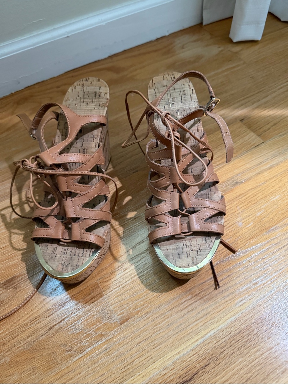 Women’s Lace-Up Strappy Sandal in Tan